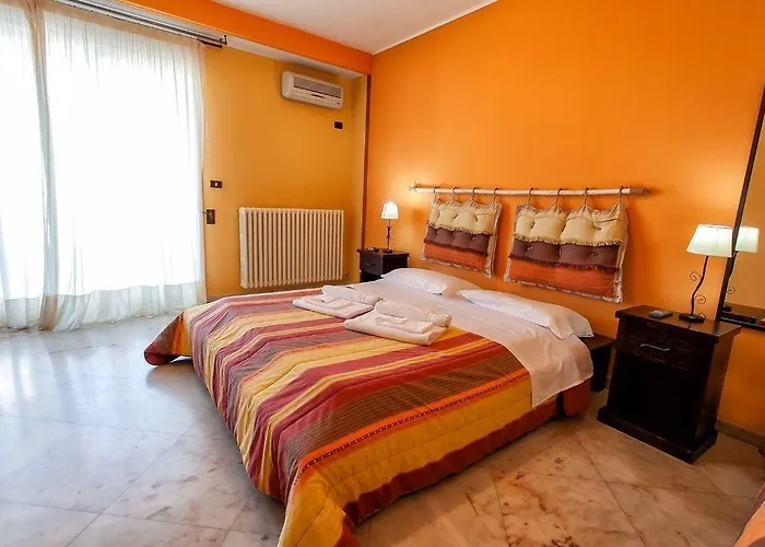 L'attico Di Piazza Mazzini فندق مبيت وإفطار ليتشي