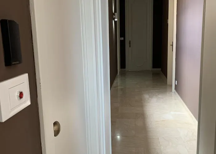 فندق مبيت وإفطار L'attico Di Piazza Mazzini ليتشي
