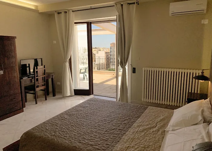 L'attico Di Piazza Mazzini فندق مبيت وإفطار 3*