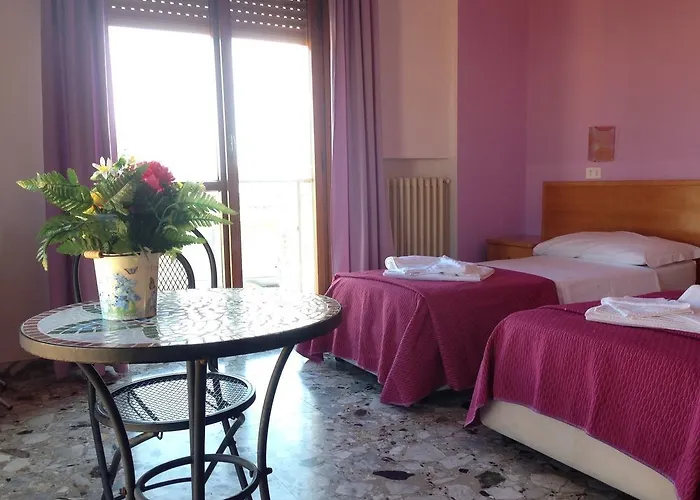 فندق مبيت وإفطار L'attico Di Piazza Mazzini 3*