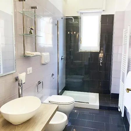 Oda ve Kahvaltı L'attico Di Piazza Mazzini Lecce