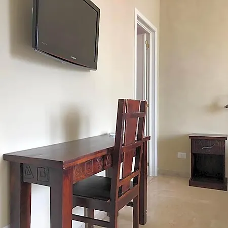 Oda ve Kahvaltı L'attico Di Piazza Mazzini Lecce