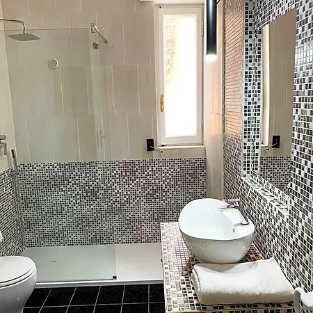 Oda ve Kahvaltı L'attico Di Piazza Mazzini Lecce
